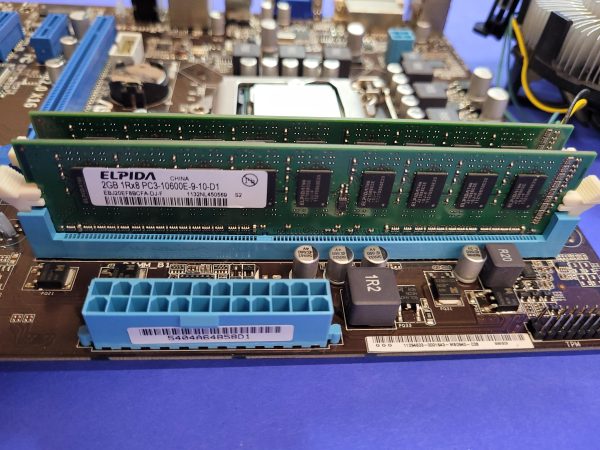 ASUS P8H81-M mit Intel Core i3-2100 & Lüfter – Bild 4