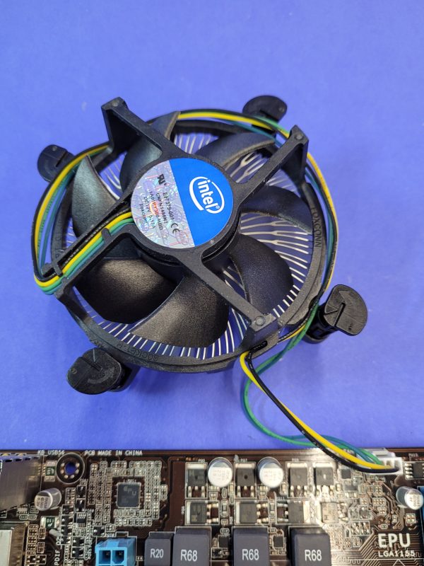 ASUS P8H81-M mit Intel Core i3-2100 & Lüfter – Bild 2