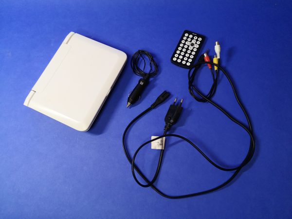 Akai ACVDS710 – Tragbarer 7"-DVD-Player für unterwegs – Bild 2
