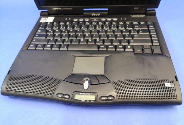 Compaq Presario 1800 – Robuster Notebook-Klassiker für Retro-Fans – Bild 2