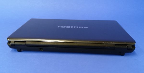 Toshiba Satellite L350-24L – 17,3" Allround-Notebook – Bild 2