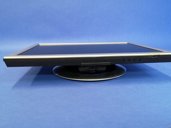 LG Flatron L1970H-BF – 19-Zoll-TFT-Monitor – Bild 8