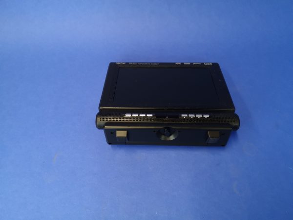 Xoro HSD7510 – Tragbarer DVD-Player mit integriertem DVB-T Empfänger – Bild 9
