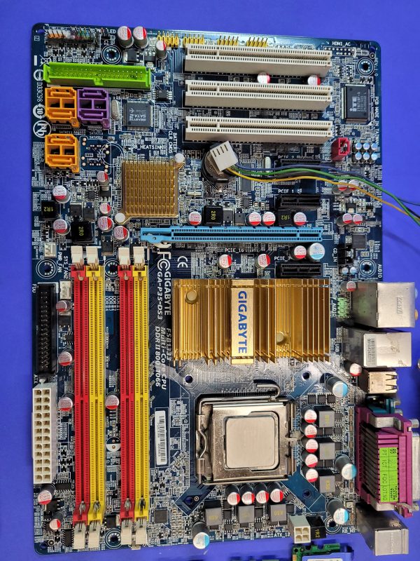 Gigabyte GA-P35-DS3 Mainboard mit Intel Core2 Duo, 4 GB DDR2-RAM & CPU-Lüfter – Bild 4