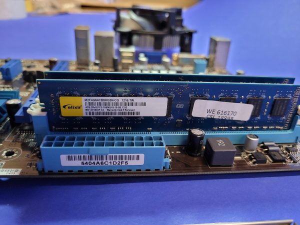 ASUS P8H61-MX mit Intel Core i5-3450 & Elixir 4 GB DDR3-RAM – Bild 3