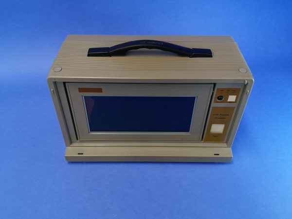 LCD Portable Computer – seltener tragbarer Computer mit Industriecharakter