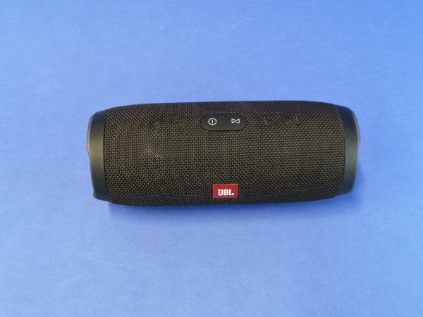 JBL Charge 3 Bluetoothbox mit Transporthülle