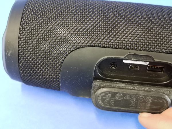 JBL Charge 3 Bluetoothbox mit Transporthülle – Bild 6