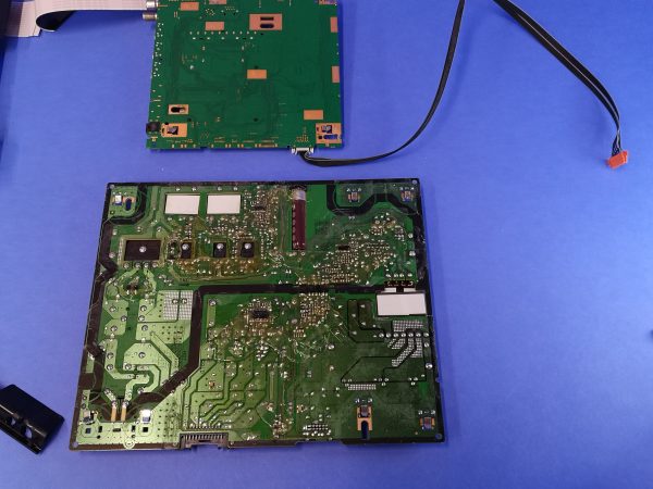 Ersatzteile für Samsung UE75RU7099UXZG – Bild 2