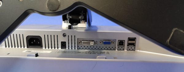 Dell UltraSharp 1907FP – 19"-Monitor – Bild 4