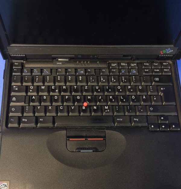 IBM ThinkPad 390E – Retro-Laptop mit Windows 98 & Pentium II – Bild 8