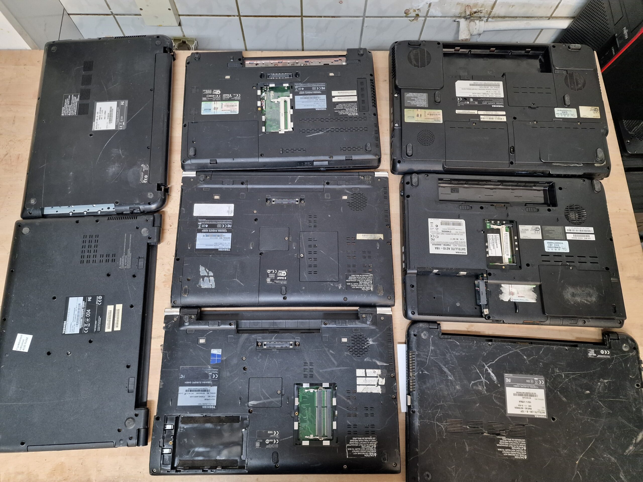 Linux Laptops ab 89 € – Intel CPU, 8GB RAM, 128GB SSD, Netzteil – Bild 19