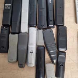 Fernbedienungen für TV, Receiver, DVD, HiFi & weitere Geräte – verschiedene Modelle