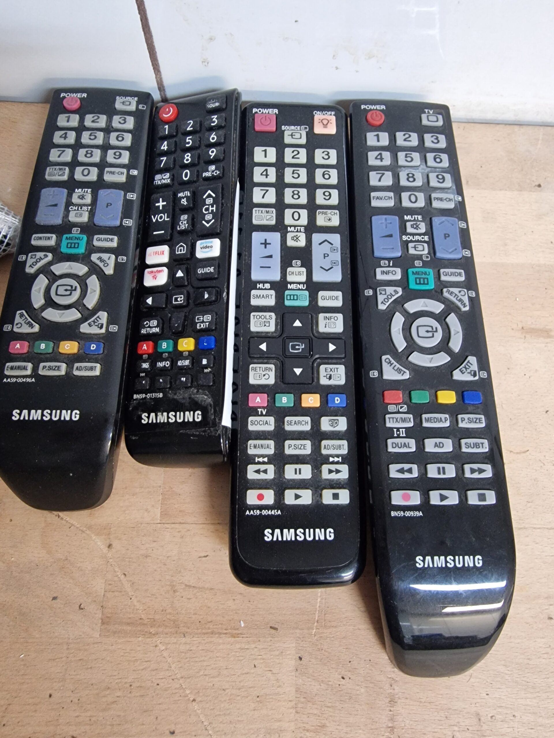 Fernbedienungen für TV, Receiver, DVD, HiFi & weitere Geräte – verschiedene Modelle – Bild 20