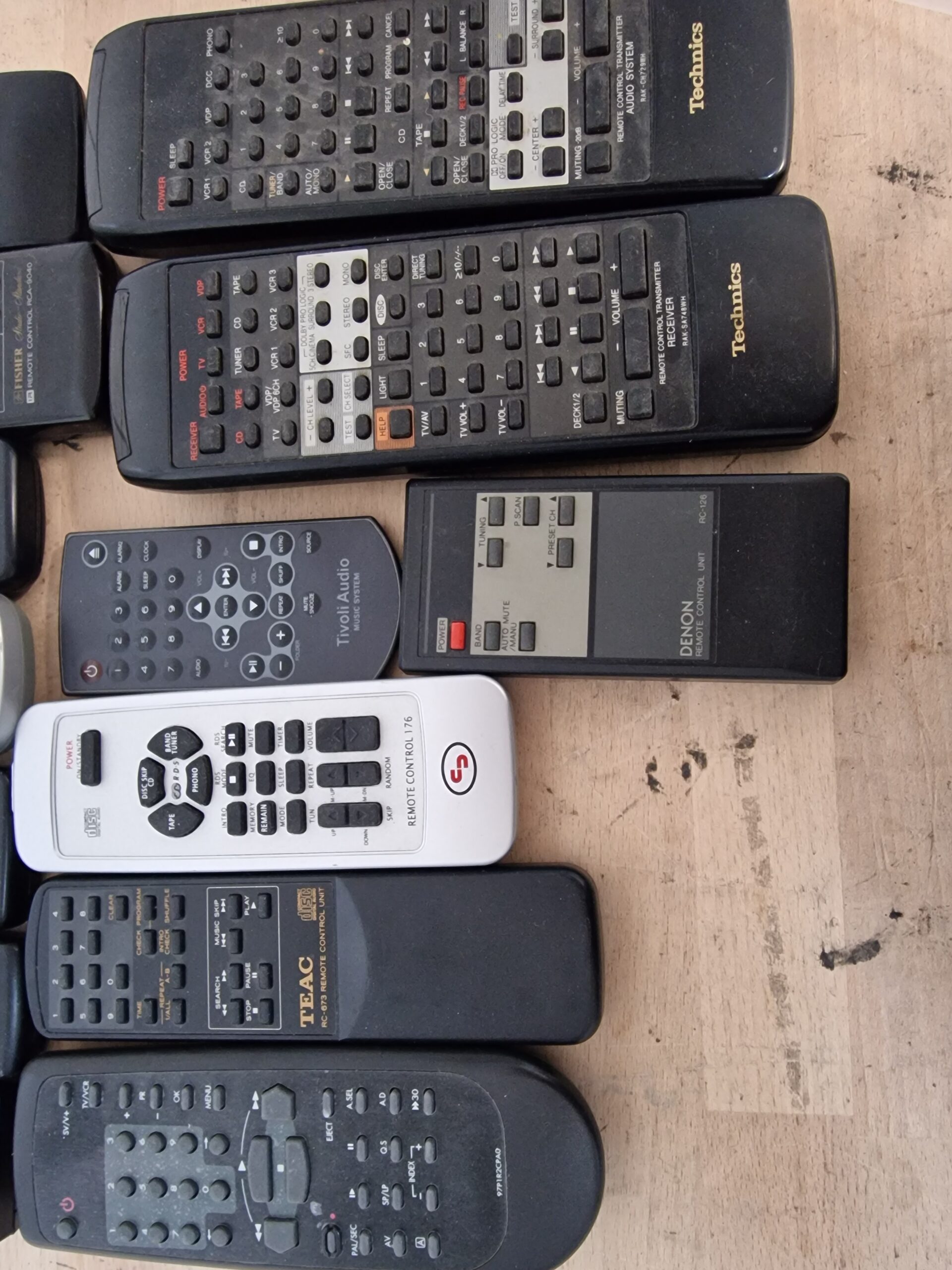 Fernbedienungen für TV, Receiver, DVD, HiFi & weitere Geräte – verschiedene Modelle – Bild 15