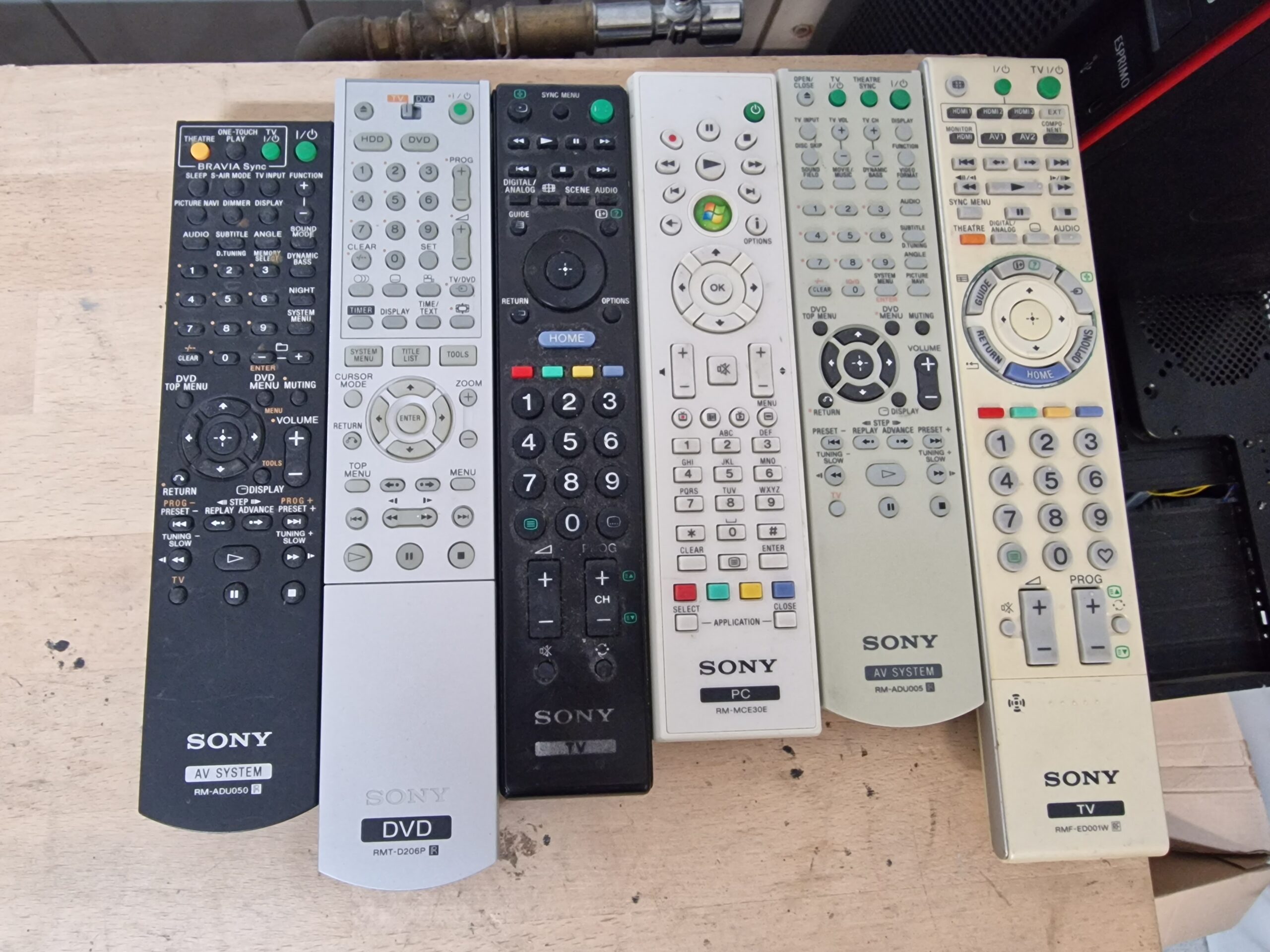 Fernbedienungen für TV, Receiver, DVD, HiFi & weitere Geräte – verschiedene Modelle – Bild 5